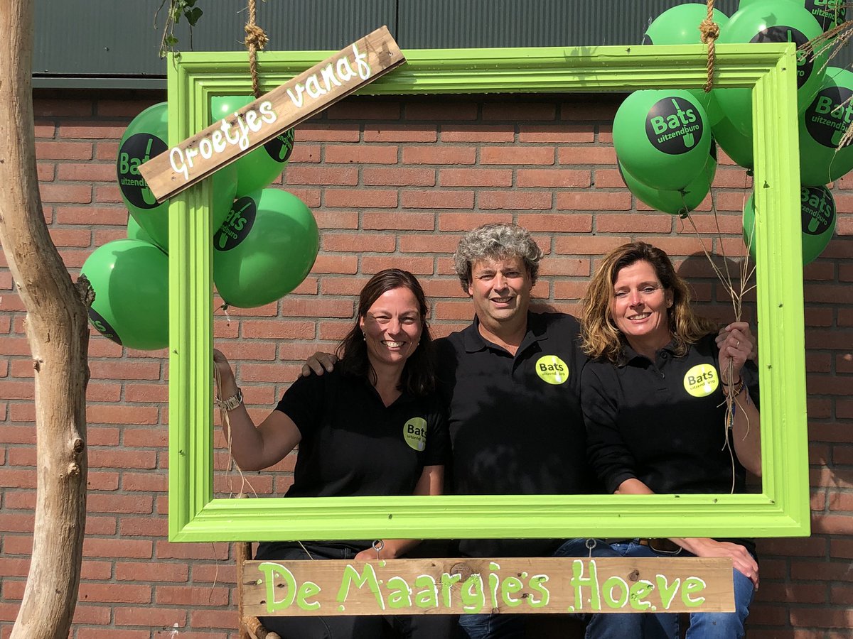 batsuitzendbur's tweet photo. Wat een mooie dag op de @maargies #Hoeve #Kalverkeuring #Opendag #Netwerken #Gezelligheid #Vrijwilligers #OverhetHek #Steenwijkerland https://t.co/ExmvyqZJES