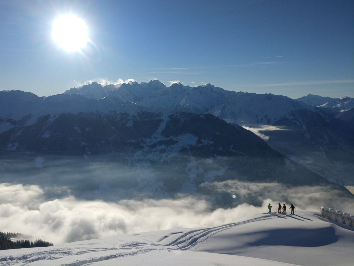 TheSkiAcademy's tweet photo. WSSA - THE VERBIER WINTER COURSES - https://t.co/6FzEHzlFHW

Find a course for you with the Academy team this coming winter in #verbier https://t.co/2N6fByce1D