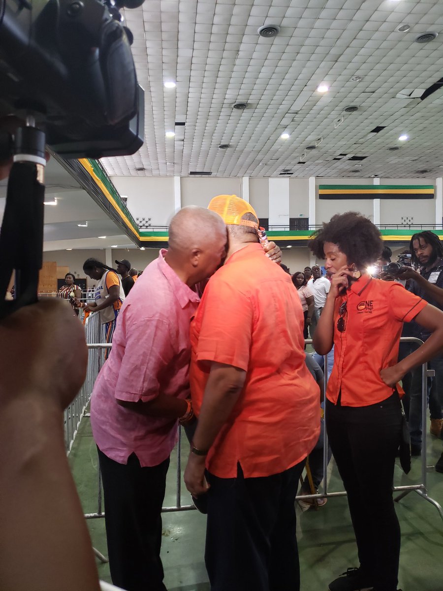 JANewsNetwork's tweet photo. Dr. Peter Phillips was the first of both candidates to cast their vote. #PNPDecides #JNNLive https://t.co/IB75WEZcVk