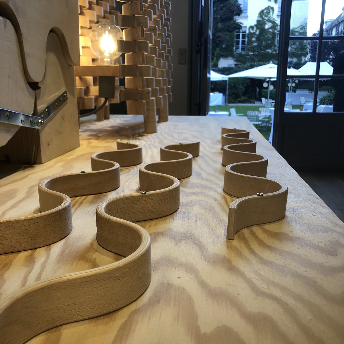 SuedeenFR's tweet photo. Expo : #Designprocesser – Suivre le processus créatif d’objets designs de A à Z
Cette expo proposée par le Nationalmuseum de Stockholm montre toutes les étapes de la collaboration entre designers et fabricants de l’idée à l’objet fini.
Merc– dim/ 12:00 – 18:00 / Entrée libre https://t.co/k86k6fKhmP