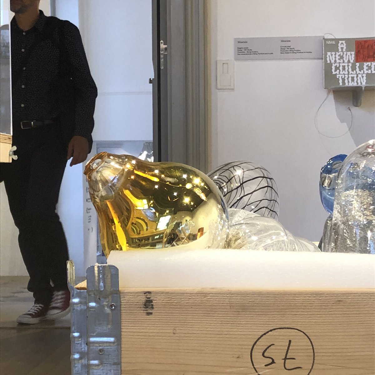 SuedeenFR's tweet photo. Expo : #Designprocesser – Suivre le processus créatif d’objets designs de A à Z
Cette expo proposée par le Nationalmuseum de Stockholm montre toutes les étapes de la collaboration entre designers et fabricants de l’idée à l’objet fini.
Merc– dim/ 12:00 – 18:00 / Entrée libre https://t.co/k86k6fKhmP