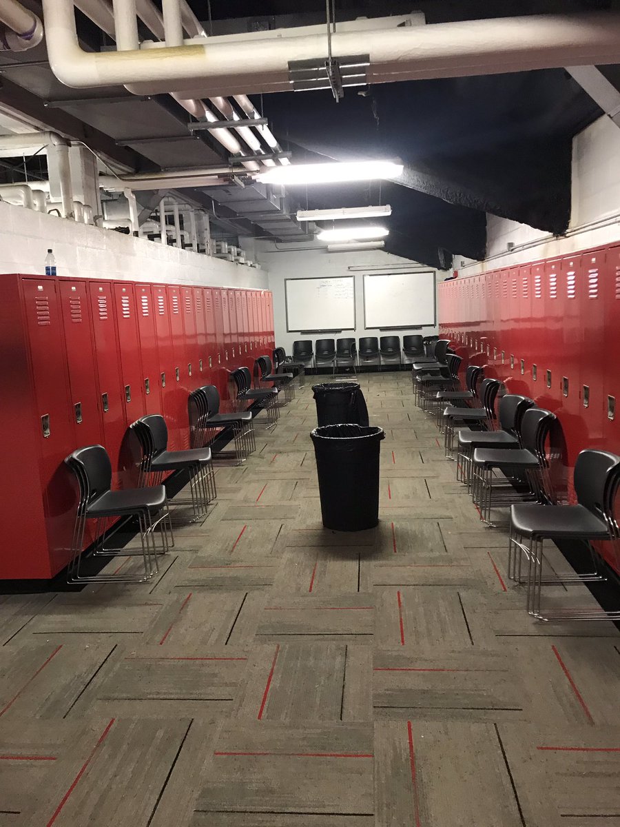 AlexLockemeyer's tweet photo. Shoutout to @uca_equipment for be such great guests and leaving the place nicer than they found it!! Great game today, good luck the rest of the season. https://t.co/iFnEXadept