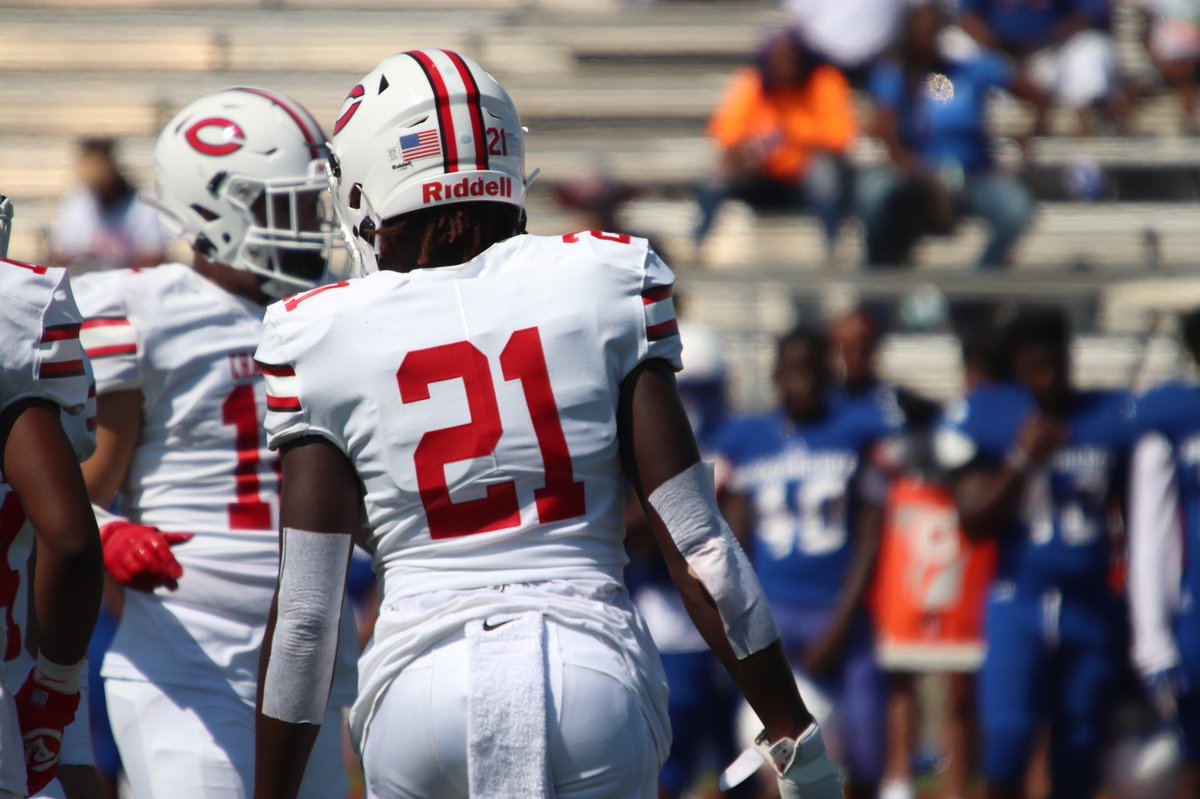 Coach_G_247's tweet photo. Game 2 in the books 5 tackles 2 sacks @IamMarkus_21 young bull c/o 21 6’0 200lbs 4.6 40 #athlete #CCPfootball #humbleandhugry #slowfeetdonteat https://t.co/EtfBDaAsvZ