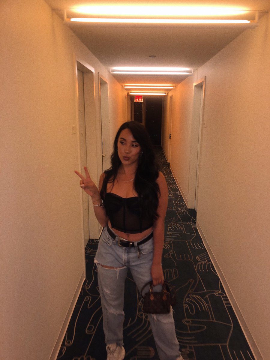 sierra deaton tweet media