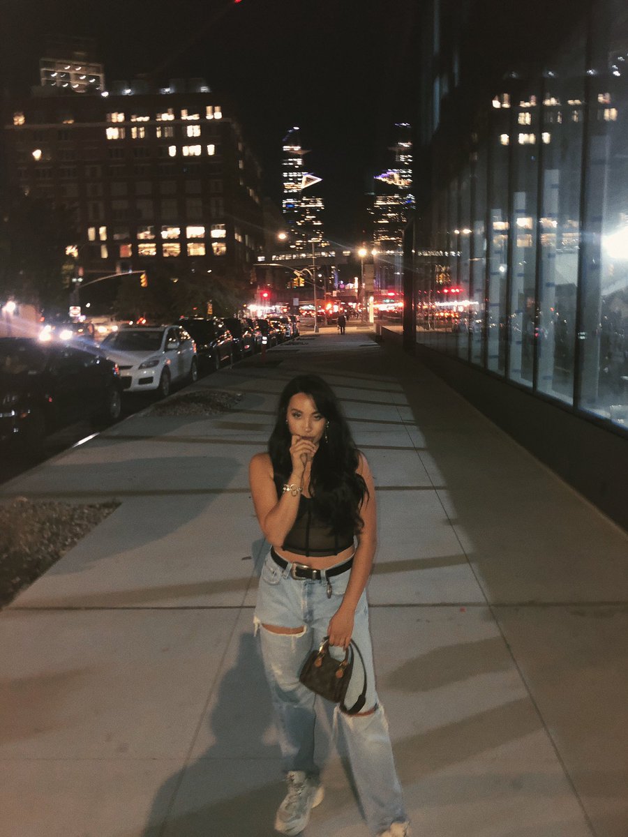 sierra deaton tweet media