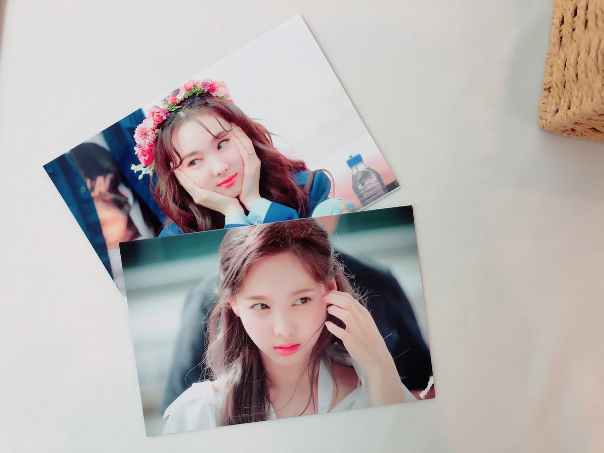 𝐄𝐯𝐞𝐧𝐭 #𝟑
𝐃𝐚𝐲 𝟐

어제 전시되었던 인화사진은 액자 구매자 분들께 드리고자 합니다.

오늘 액자 현장수령하러 와주시는 분들과, 어제 오늘 양일간 배송 구매 신청해주신 분들께 택배를 통해 보내드리겠습니다.

현장수령 시간은 오늘 오후 5시~6시 입니다.

감사합니다 ☺️☺️☺️