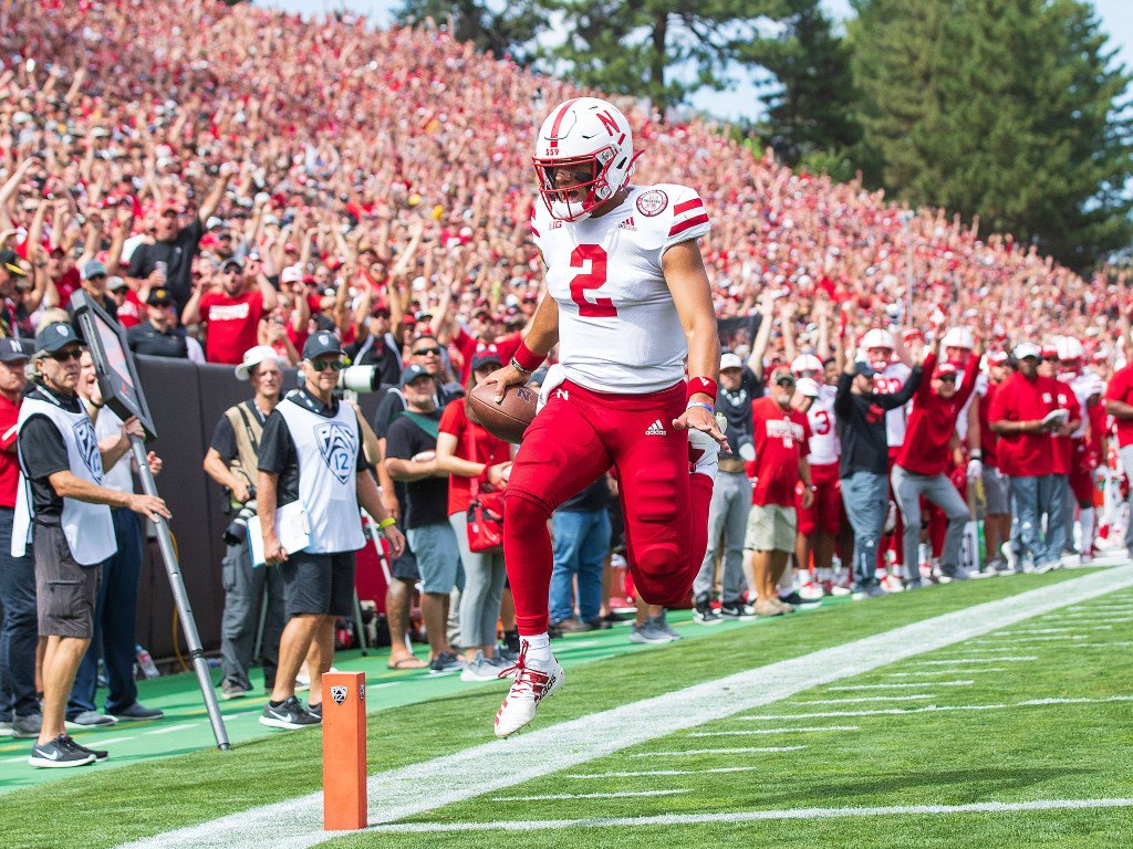 OWHhuskers's tweet photo. Adrian Martinez jumping into the Sea of Red like...
@RSoderlin with the photo. More @OWHpictures https://t.co/l63fIE29P1 https://t.co/NyOE3fuqEs