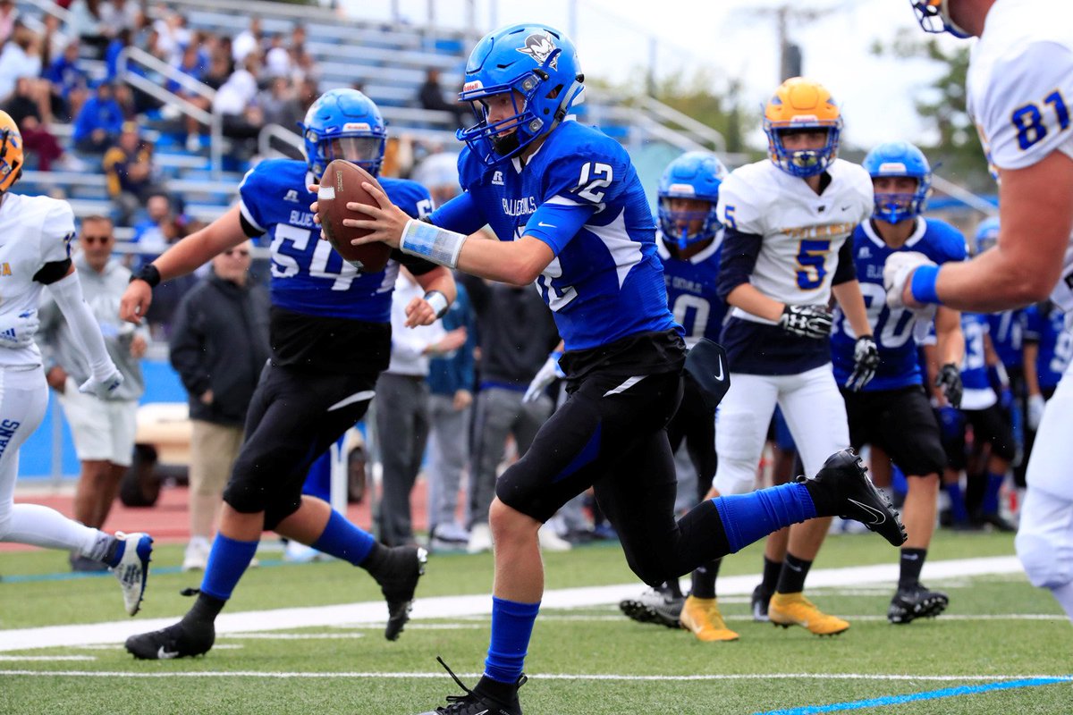 hsjrphoto's tweet image. Kenmore West 34, West Seneca West 14 #preptalklive