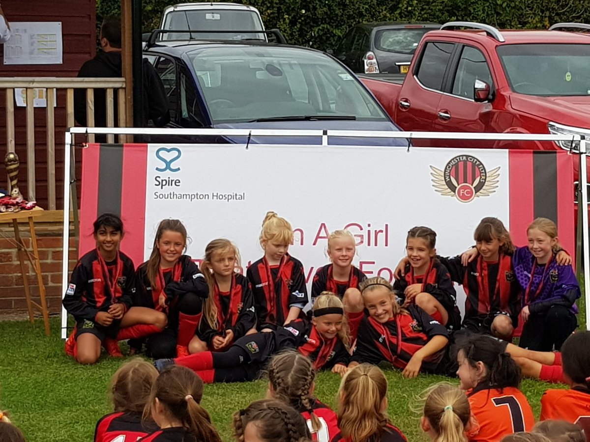 ftygfc's tweet photo. Super proud of our u9 girls. Undefeated in the winchester tournament today. ❤🖤❤🖤🥅⚽️ #teamfareham https://t.co/o6qHY6yLDU