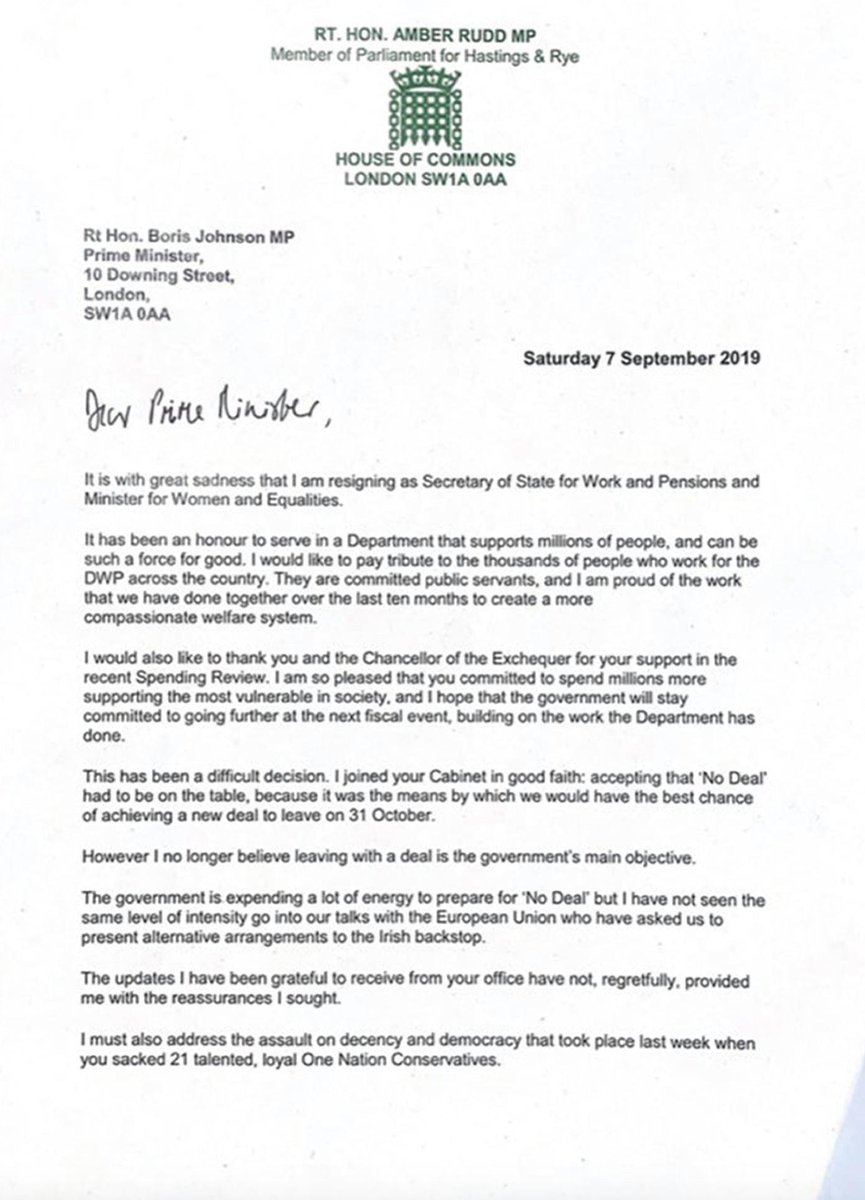 ... en plus, Amber Rudd, (la Ministre qui vient de démissionner) ne mâche pas ses mots .....
"Je ne peux supporter cet acte de vandalisme politique (les 21 députés conservateurs virés par Johnson/Cummings) - il s'agit d'un assaut contre la démocratie et contre la décence..."