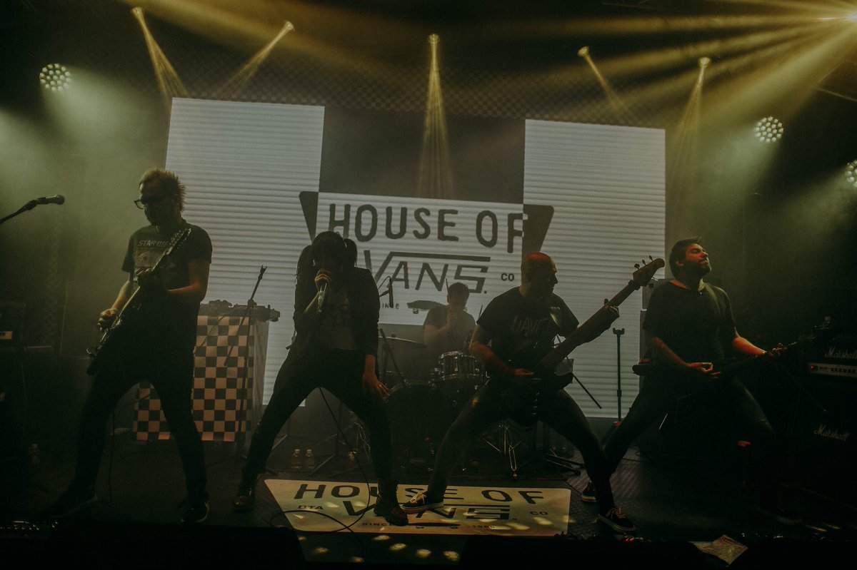 vforvolume's tweet photo. GRACIAS! #houseofvans #vforvolume https://t.co/3iSnUcLD3i