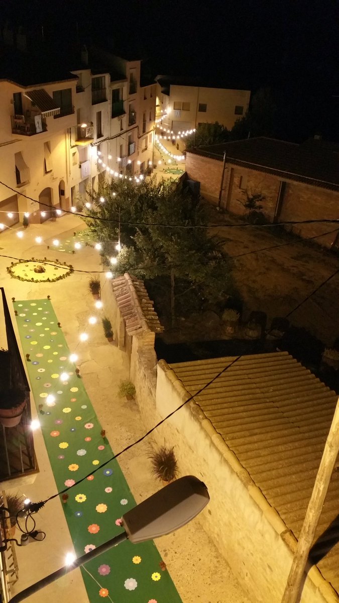 CAT_Armenjaiken's tweet photo. Fin de semana en el pueblo #DESCONNECTING Buenas noches a todos. https://t.co/aYPmI75Xcj