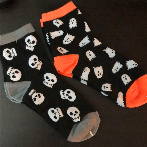 Marsa0986's tweet photo. So good I had to share! Check out all the items I'm loving on @Poshmarkapp from @givilid #poshmark #fashion #style #shopmycloset #framedenim: https://t.co/Ce0fTVJCGe https://t.co/OySog6cjGg