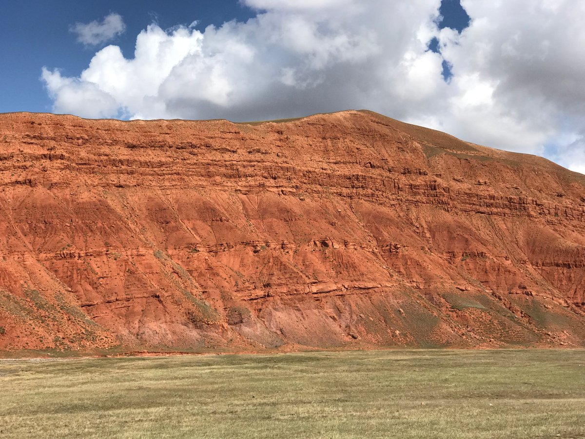 reizkultur's tweet image. Batch 2 of #pics from the Silk Road Mountain Race: From CP1 at Son Kul to CP2 at Kel Suu on the Chinese Border. My favourite stretch of the race, very remote &amp;amp; utterly beautiful. Great company again from @panniercc &amp;amp; others. flickr.com/photos/reizkul… #bikepacking #srmr2019 Enjoy!