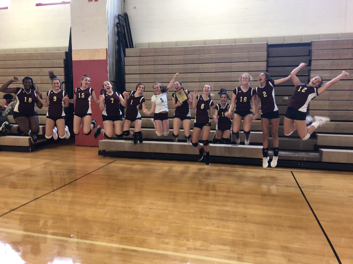 This group left their hearts out on the court today!! Nothing but a proud coach and some amazing teammates. Bright future for <a href="/Arlington_Vball/">Arlington Volleyball</a> #hardworkpaysoff
