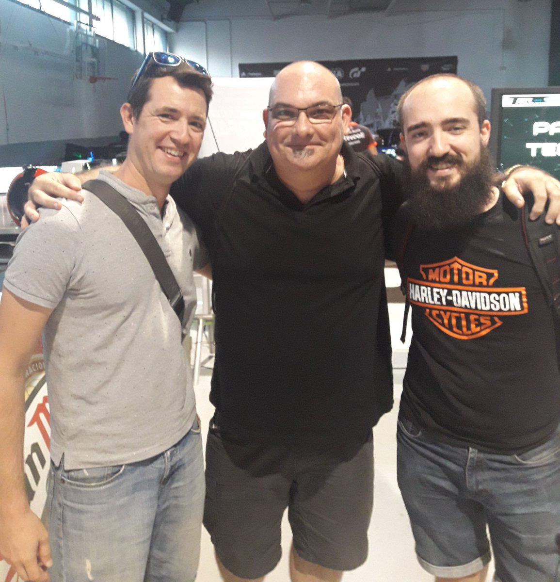 Sabandijers funelizando a todo quisqui en la <a href="/SEOLanParty_/">SEO Lan Party</a> .
 
Muchas gracias a la organización, ha sido un evento de mucho valor.

¡Bravo! @gironaseo esperamos los cubatas el próximo año 😁
#googleensroba