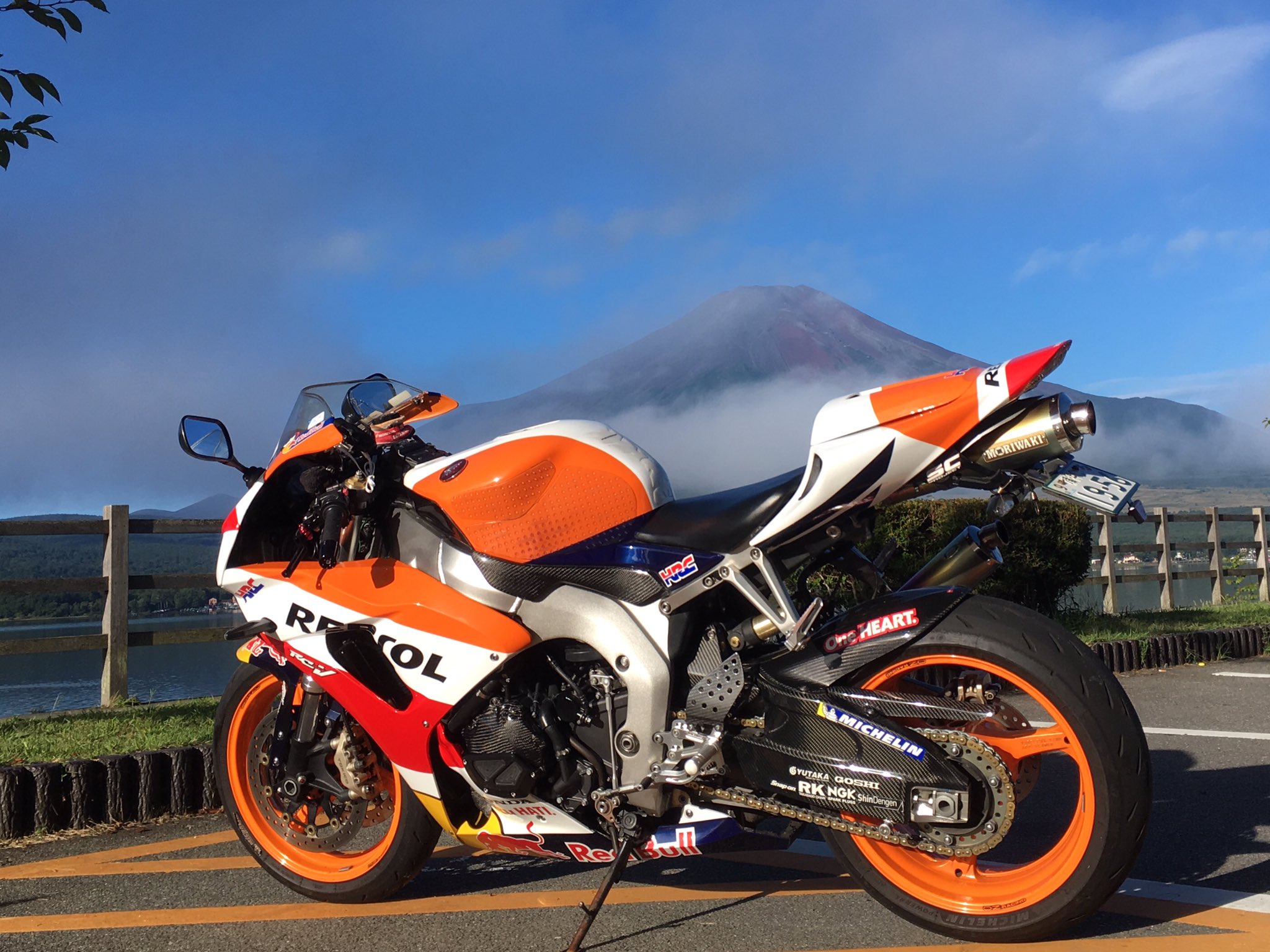 開店記念セール 後期 新品 テールカウル レプソルカラー Sc57 Cbr1000rr カウル フェンダー 外装