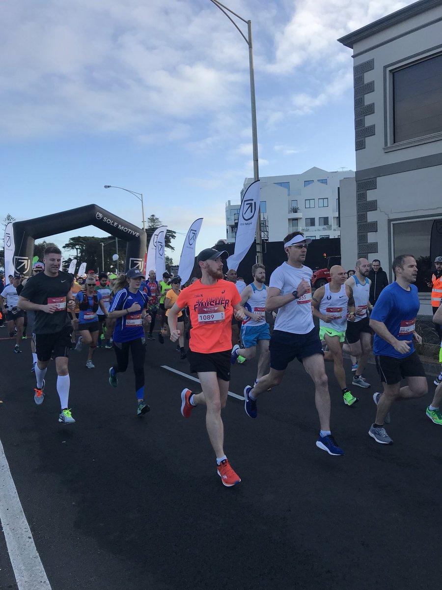 brooks running twitter