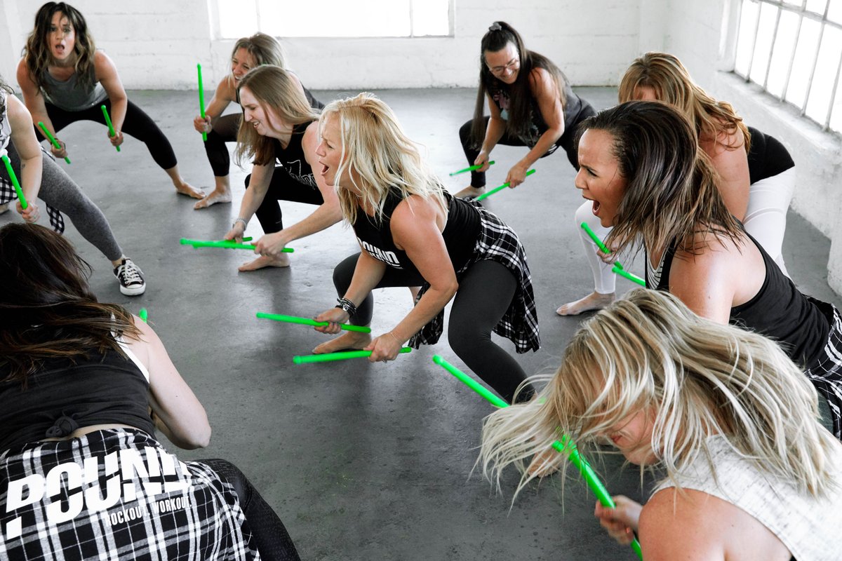 POUNDfit's tweet photo. Those who POUND together, stay together #poundposse https://t.co/GYL47o0YCK