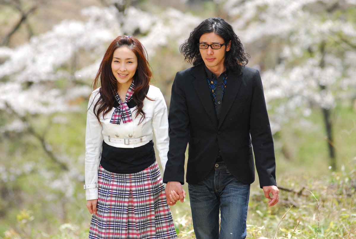 公式 時効警察はじめました 毎週 金 よる11 15 ネタバレなしの 時効警察予習復習 です シーズン２第8話 今回 三日月が大活躍する理由は深く探らない方がいいのだ です 自白強要事件を再捜査 のハズが 霧山入院 その理由も深掘りしない方が