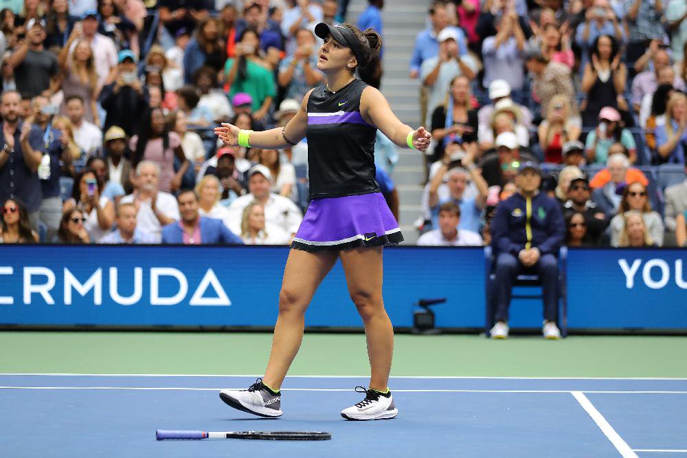 Edmontonsun's tweet photo. #BREAKING Canada's Bianca Andreescu beats Serena Williams in U.S. Open final for first major title. #USOpen https://t.co/8BLRFVP8ys