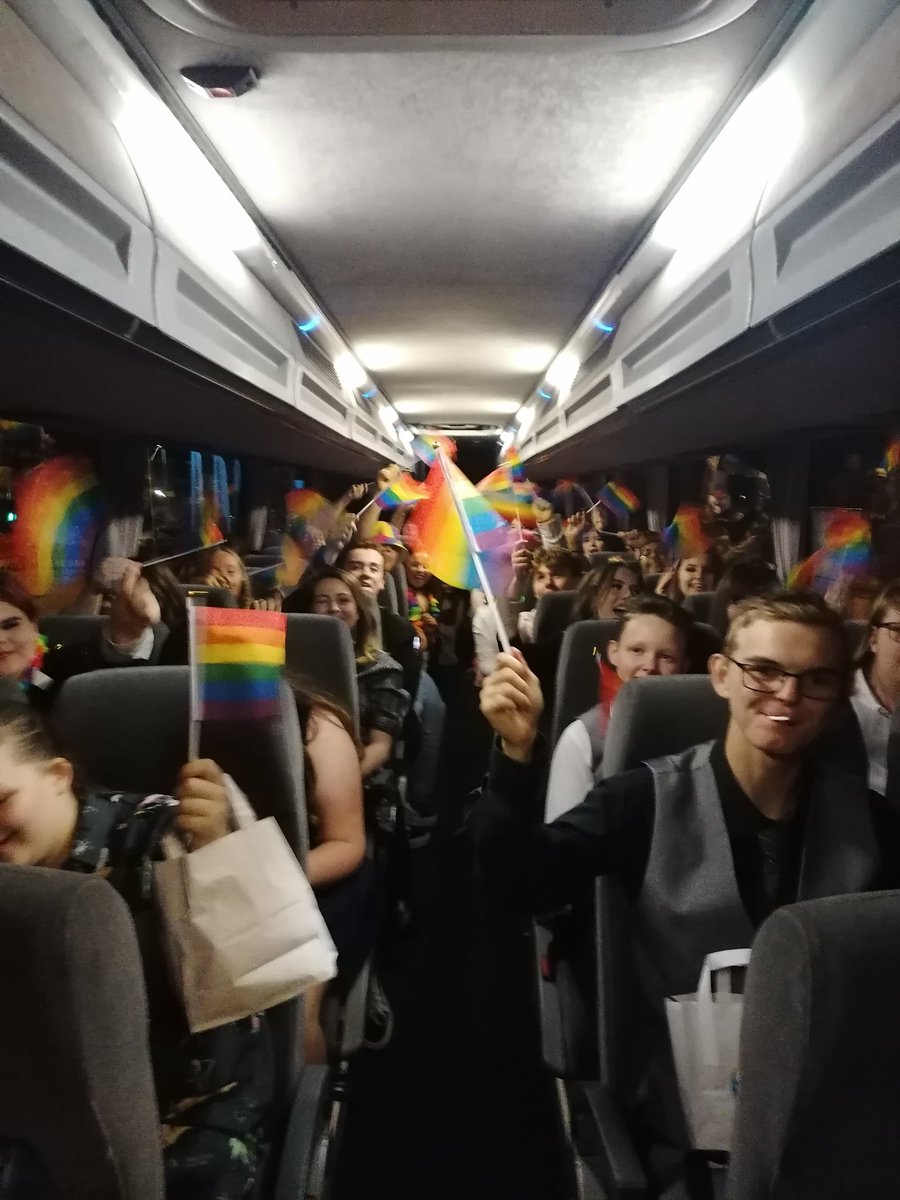 NLCYouthwork's tweet photo. Hometime for us but we've had the best night at @PrideProms tonight!
The singing has continued on the bus! Safe to say we are not starting a NL Choir 🙉 @CB_YouthWork @MotherwellCLD @Cumbernauld_CLD @BYouthwork @NorthLanYC https://t.co/YCaVPZEQyB