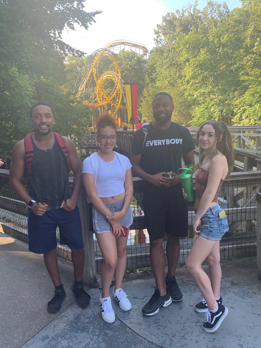 R_StudentLife's tweet photo. Great day for @ReynoldsCollege students at @BuschGardensVA https://t.co/qQvNO8OoFl