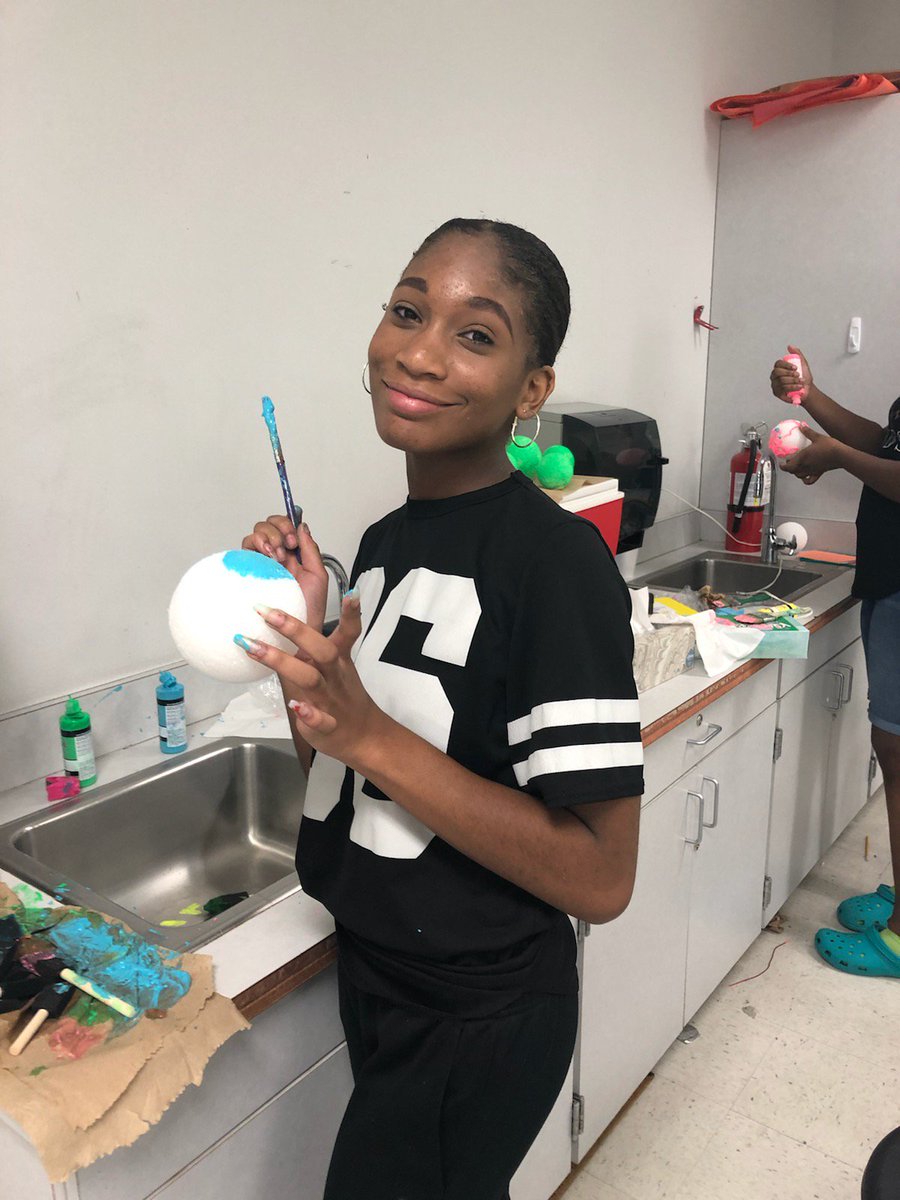 HornetBuzzMPMS's tweet photo. 8th graders had a chance to research an element from the periodic table. They created their own elements atomic structure to present. 
#BuildingChampions #MPMS2020 #ScienceMPMS #BeAManceParkHornet https://t.co/2MoF7uXyya