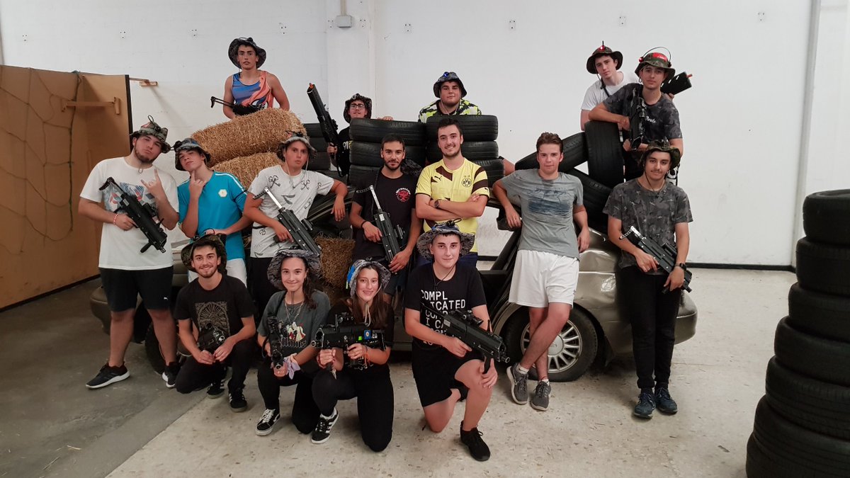 CorLaserCombat's tweet photo. Estos grupos han venido a disfrutar de unas sesiones de láser combat. Y tú, ¿a qué esperas? Haz tu reserva en la web https://t.co/sIWrvYCNHe o por teléfono 881.926.574
#lasercombat #coruñalasercombat #ociogalicia #actividadesengrupo https://t.co/XgegCAq9MO