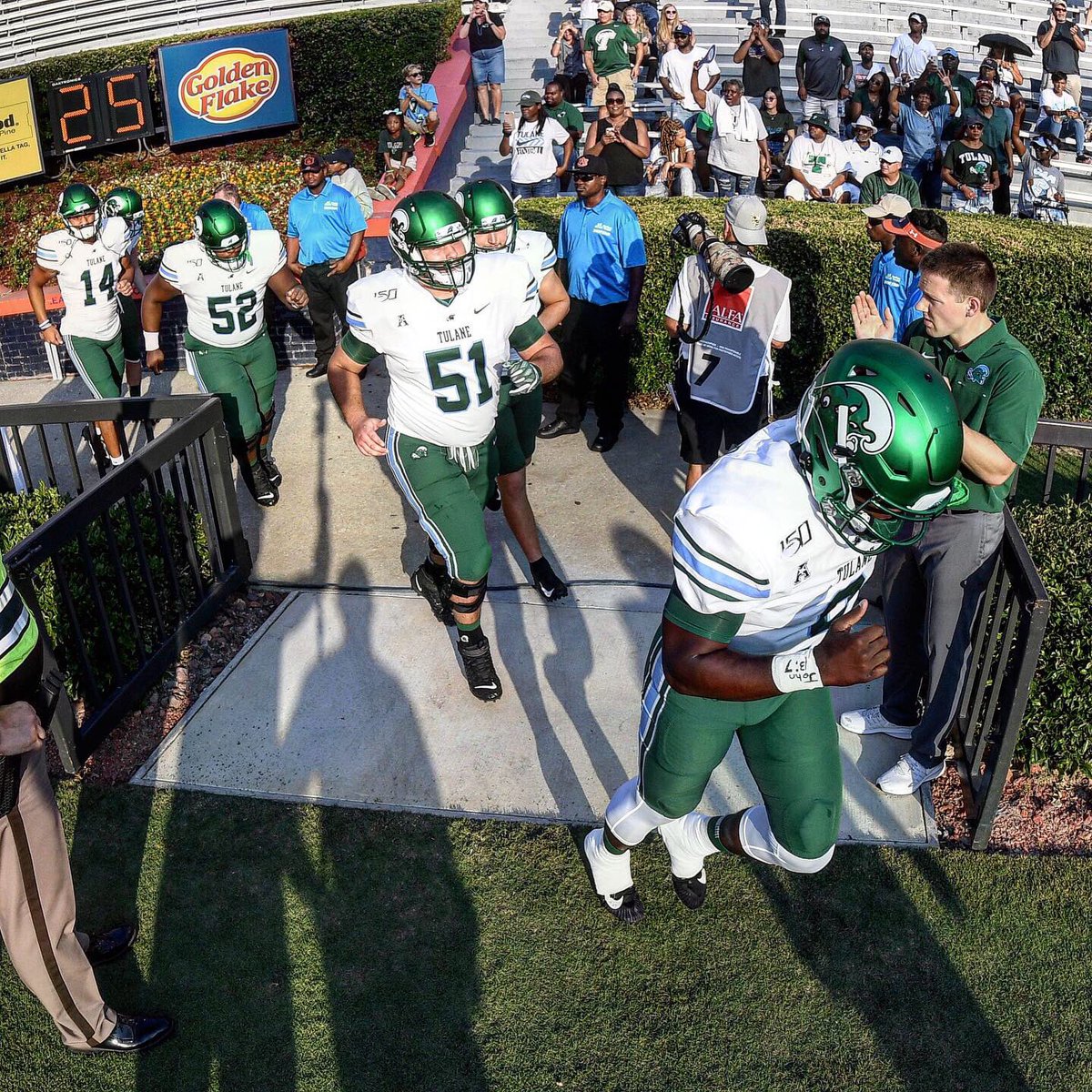 TulaneAthletics's tweet photo. ππ
Just about that time ...
#RolWave https://t.co/tcJSs4pNux