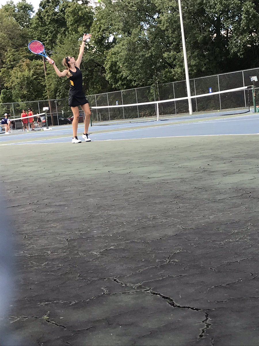 WMHStennisteam's tweet photo. Congrats to Abby Crane, Mackenzie Dates, Madison Augustyn, Jess Brigante and April Roccisano on clutching a few dubs today playing tough Bergen teams at the comet invitational. https://t.co/wzyHQZxuYq