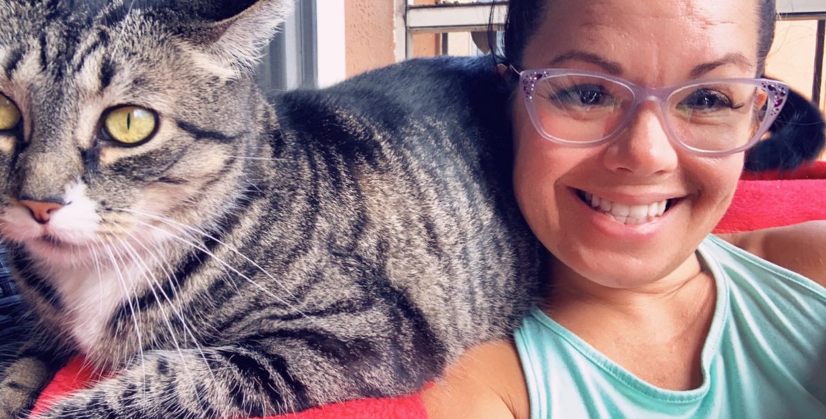 MissLyoness2U's tweet image. Her #Caturday started like this and is ending like that. #meowlife #floridakitty #CatsOfTwitter #Patiolife