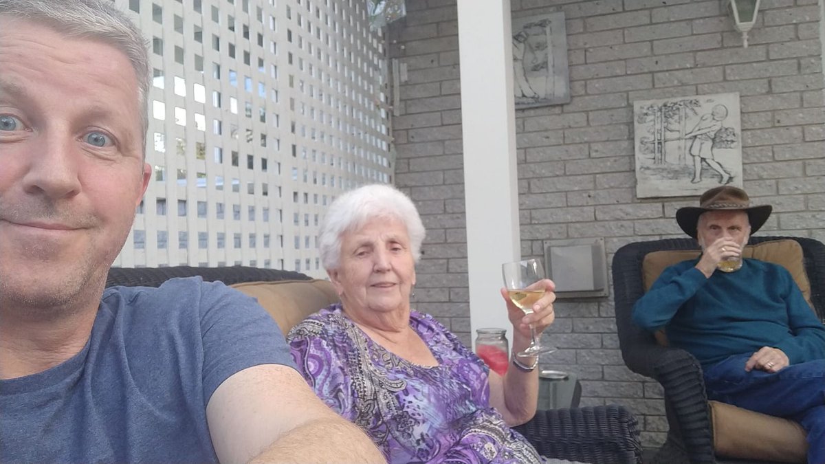 #hello my name is Ross tweet media