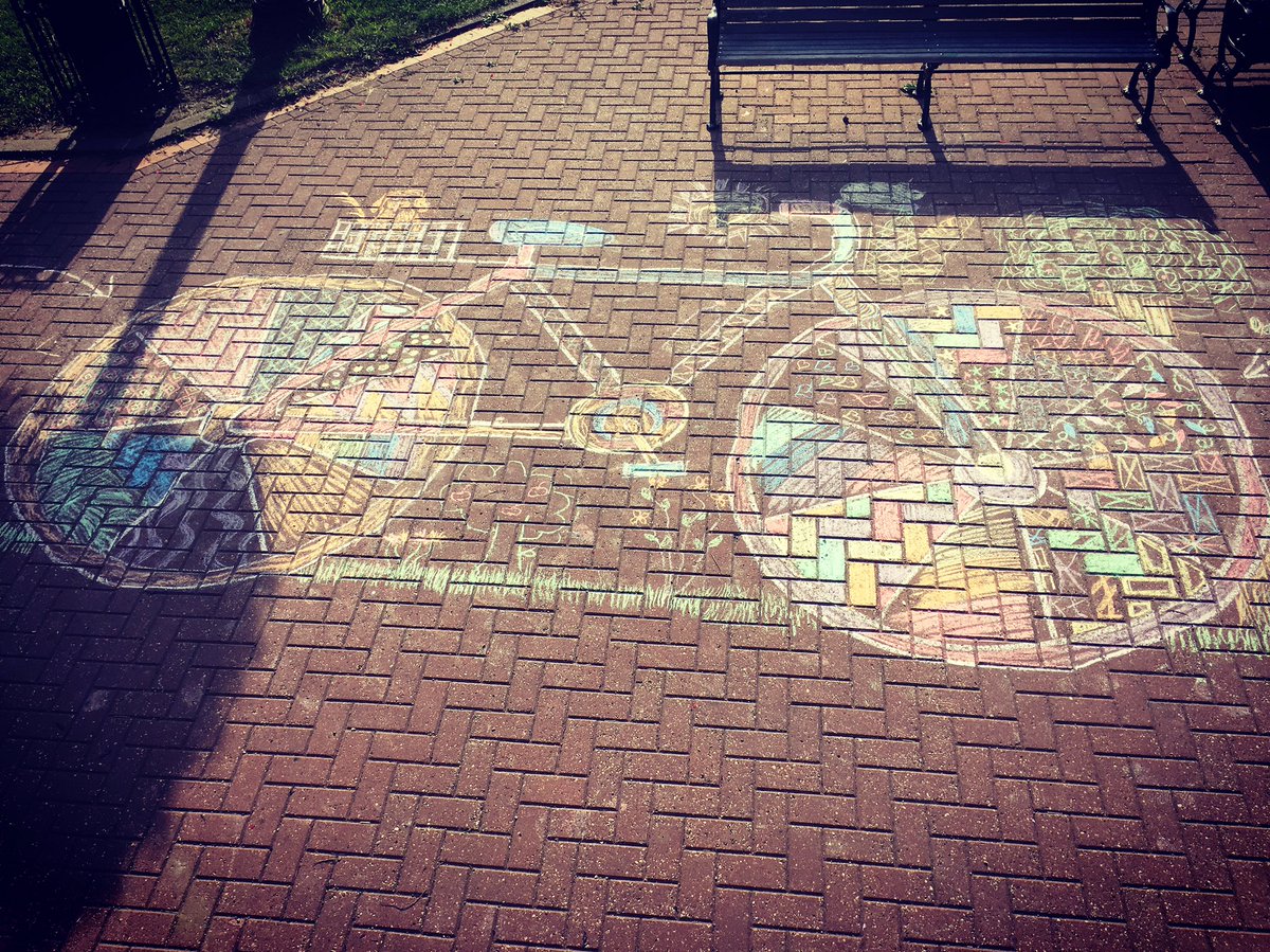 pathsforppl's tweet photo. The finished masterpiece! Thanks to everyone who stopped by and helped during @highlevelline Day!
#yeg #highlevelline #edmonton https://t.co/OOtiBa2kFa