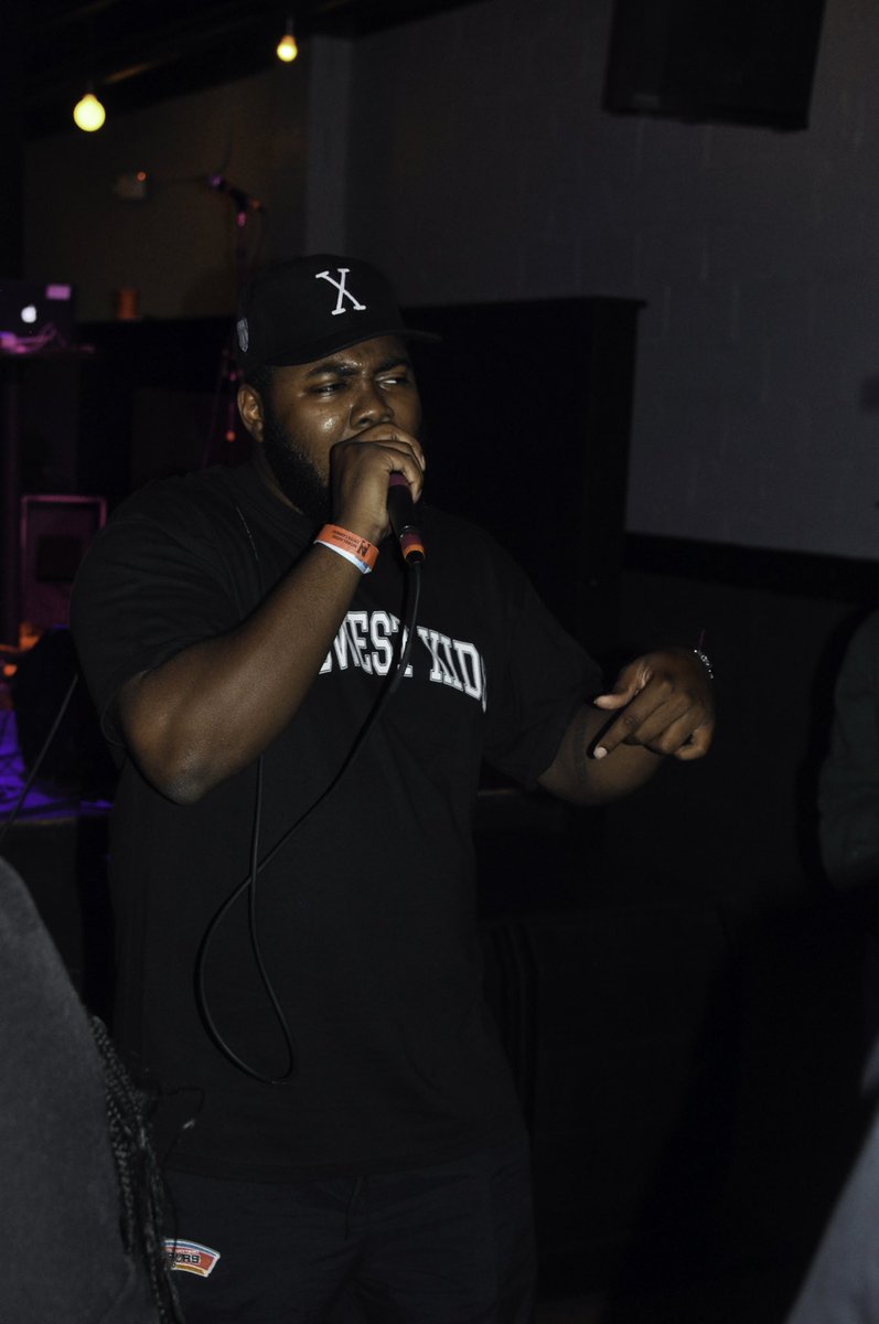 Donuts N. Akahol tweet media