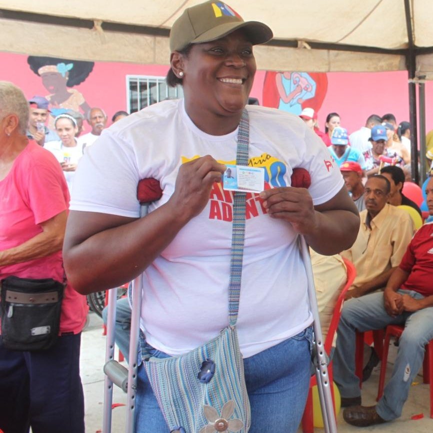 laplaya82's tweet photo. Hasta mañana #ModoActivo #VenezuelaRevoluciónSocial @NicolasMaduro @tuiteros_vzla @marjori067 @ros_lovely @ca_deliana @emilethg @PiscianaLinda @AmadaVenezuela4 @yasmi70 @franko67_0 @LalesCoa @zao25 @1956Urquia @cmao82 @FabyRondonS1 @roiltmancortes @ajmillan76 @teran58 @maryuricj https://t.co/gpdK3LATXc