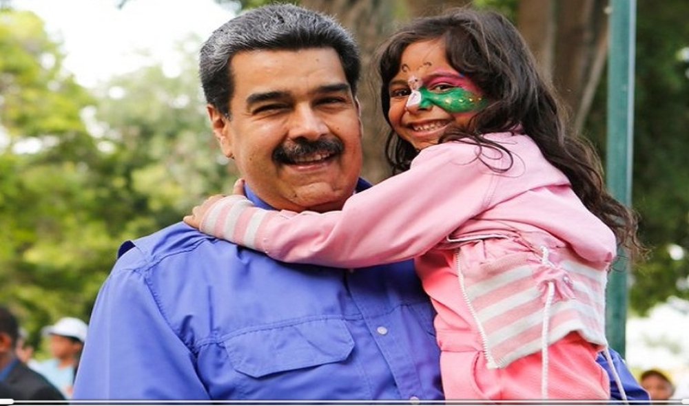 laplaya82's tweet photo. Hasta mañana #ModoActivo #VenezuelaRevoluciónSocial @NicolasMaduro @tuiteros_vzla @marjori067 @ros_lovely @ca_deliana @emilethg @PiscianaLinda @AmadaVenezuela4 @yasmi70 @franko67_0 @LalesCoa @zao25 @1956Urquia @cmao82 @FabyRondonS1 @roiltmancortes @ajmillan76 @teran58 @maryuricj https://t.co/gpdK3LATXc