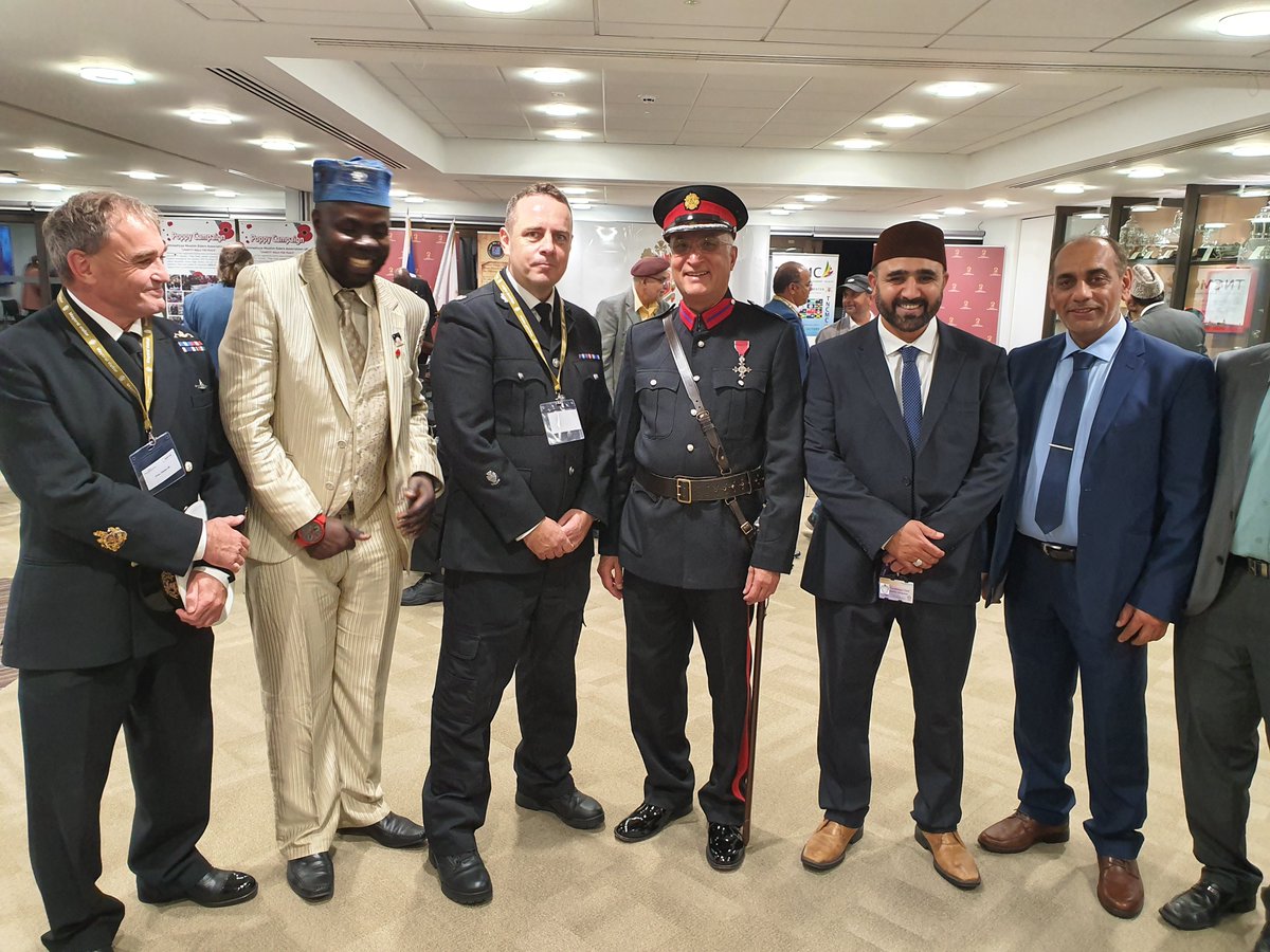 amea_wm's tweet photo. Several charities representation and other voluntary organisations made the evening full of proactive discussions on fundraising and the productive support of volunteers of the @AMEA_UK Ahmadiyya Muslim Elders Association WM. https://t.co/jtgx2AgqU9