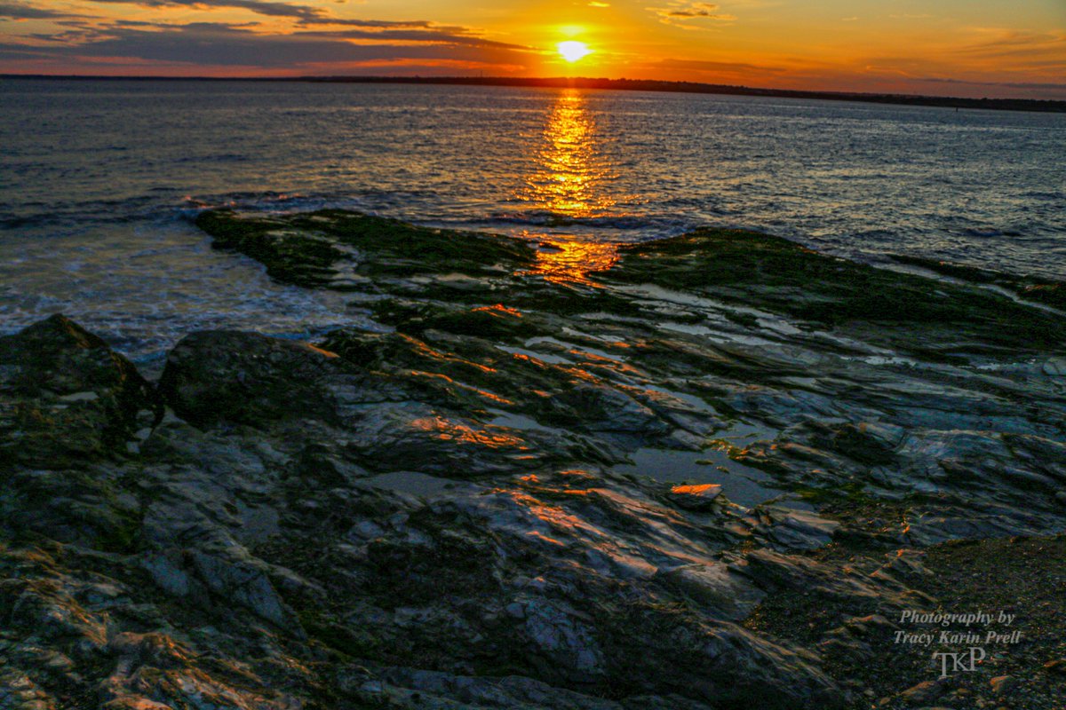 Great #Sunset view taken #BrentonPointStatePark in #Newport #RhodeIsland while Dr @ken_kremer & @NASA's #SpaceShuttle #ThermalProtection Program #SewSister #JeanWright visited me during #LaborDay2019 weekend!  @CanonUSAimaging #EOS70D #CanonFavPic @ThePhotoHour @TheStormHour