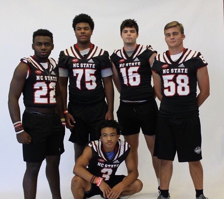 CoachDubb80's tweet photo. Them #Islandboys @mics_football visiting NC State today. #RaptorPride @HawkMgmt @Prettyzeta https://t.co/XGGn24xSpx