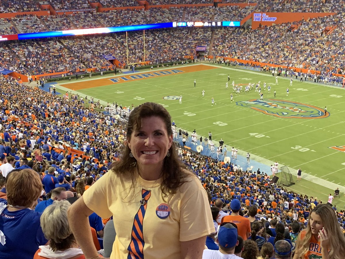 ktharris's tweet photo. #UTMvsUF #GoGators
@GatorsFB @FloridaGators
#MrTwoBits https://t.co/cz7hUAh6o7