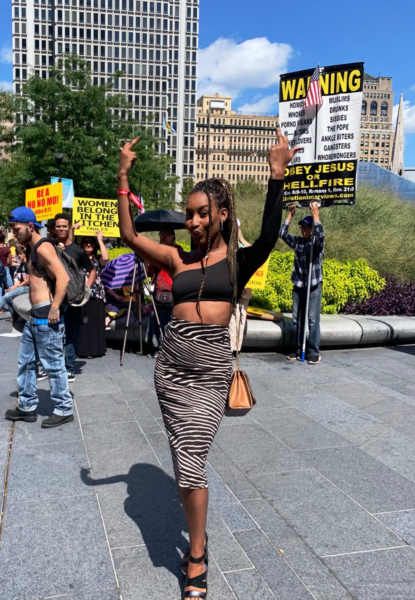 Salmanabahh's tweet image. me being a prostitute as they stated 😇