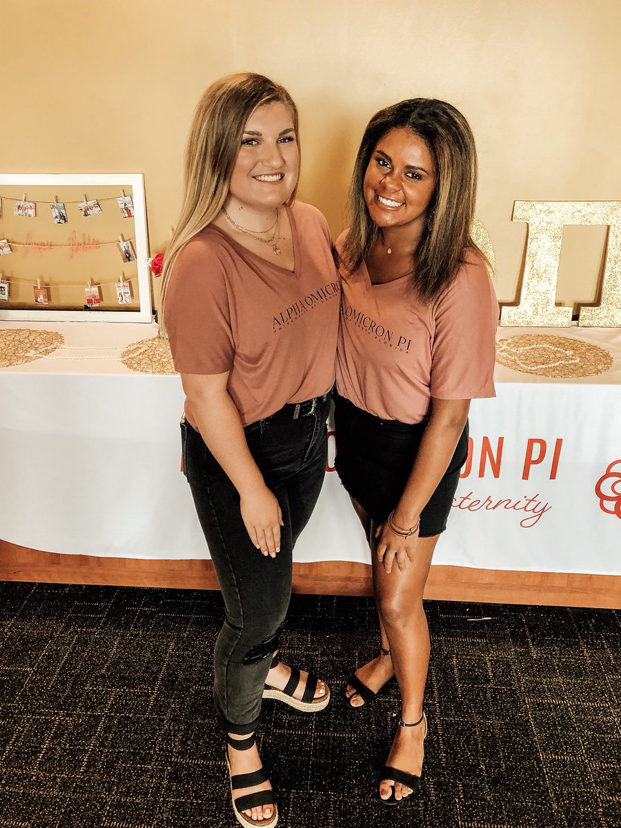 34 years have never looked so good on Gamma Theta! ✨
1st day of recruitment done and we can’t wait to see the PNMs tomorrow talking about our Philanthropy!! 💙