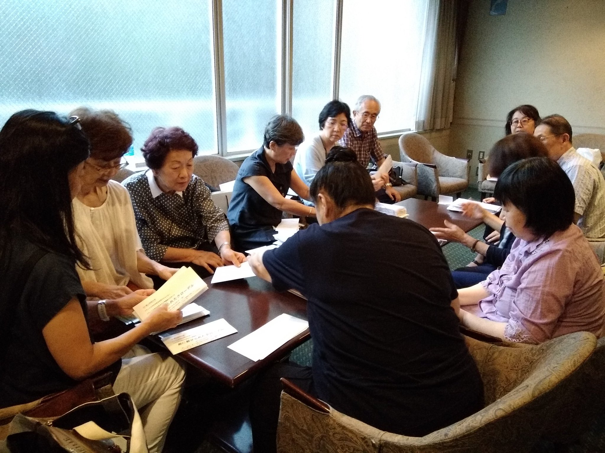 Uzivatel 青山学院大学文学部フランス文学科同窓会 Na Twitteru 同窓祭についての打ち合わせ中の役員さん達 暑い中お疲れさまです 今年のフランス文学科同窓会は 本学名誉教授 中條忍先生の公開講座を開催します 能に魅せられたクローデル 9 Uzivatel 青山学院大学文学部フランス文学科同窓会 Na Twitteru 同窓祭についての打ち合わせ中の役員さん達 暑い中お疲れさまです 今年のフランス文学科同窓会は 本学名誉教授 中條忍先生の公開講座を開催します 能に魅せられたクローデル 9