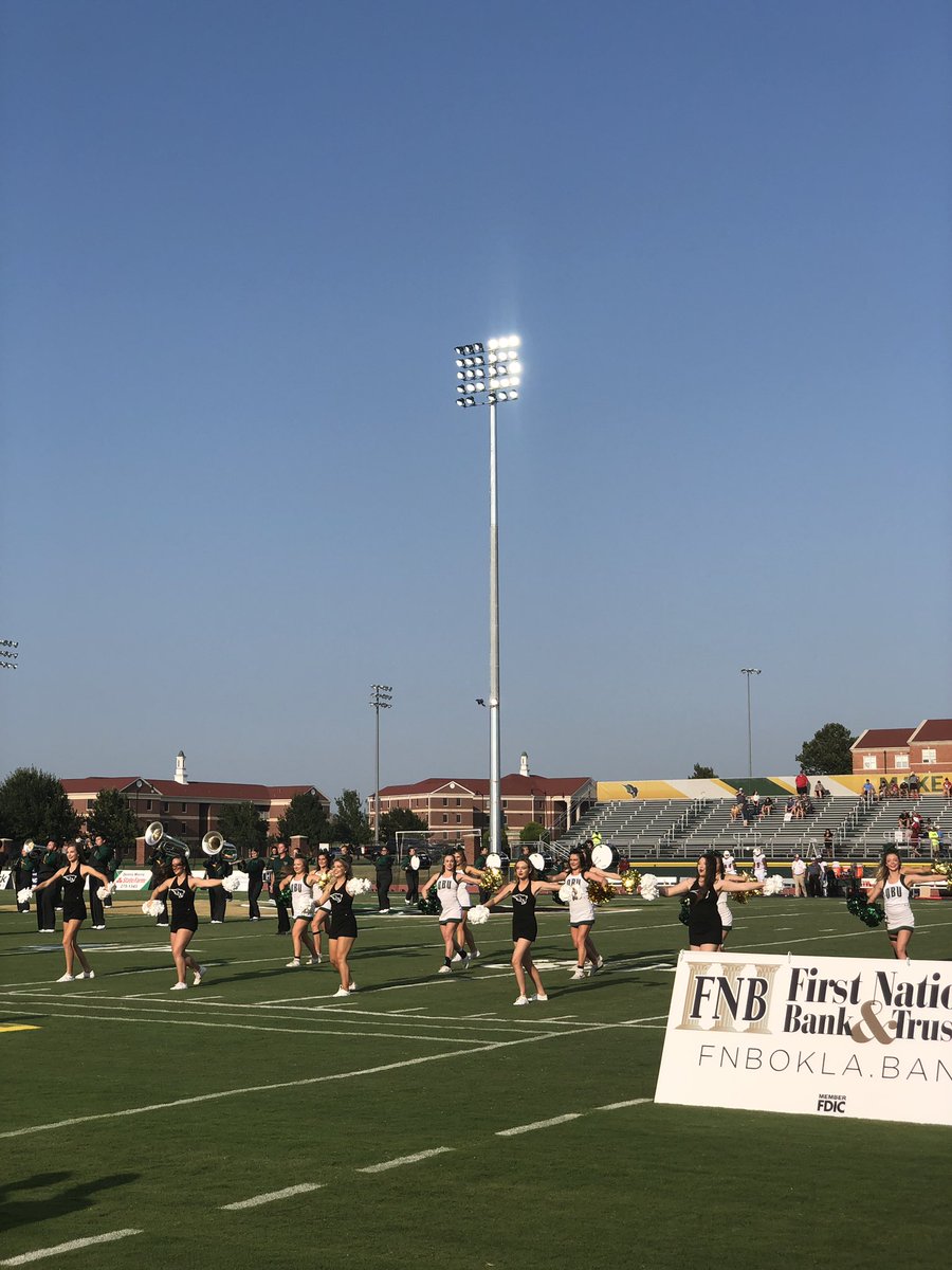 drwillsmallwood's tweet photo. Great crowd tonight at Crain Stadium at Hurt Complex on #BisonHill for the start of the 2019 editions of @obunews @OBU_Athletics, @OBUmusic #BisonBrigade, @OBU_Cheer, and the @pom_obu. The lights are on, and the Bison are home! @go2obu @OBUBisonAlumni #GreenAndGold #BisonStandard https://t.co/DtMhxBR2nk