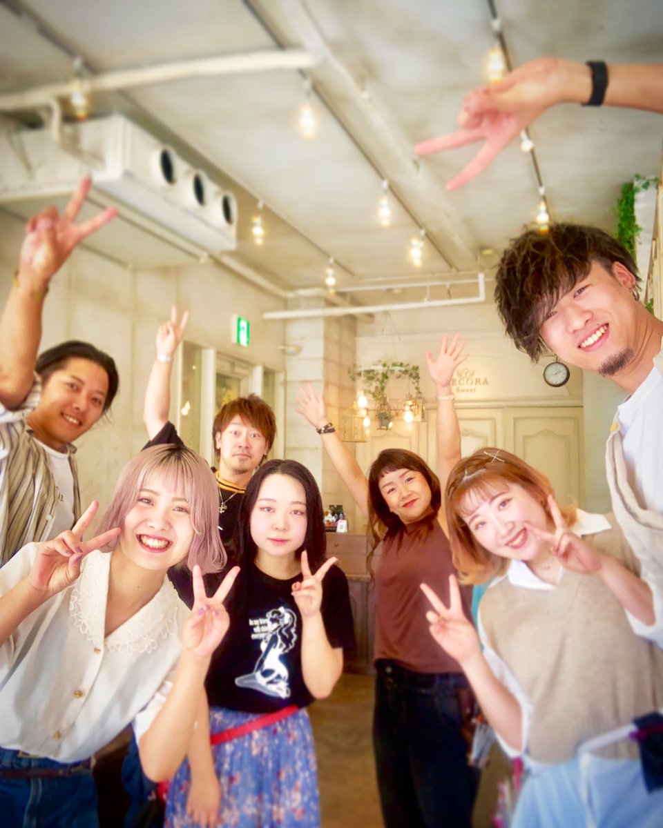 decora_hair's tweet photo. 営業中です!各種メニュー取り揃えて皆様のお越しお待ちしております🙇♀️
お気軽にお問い合わせ下さいませ♫よろしくお願いします🙇♀️
#DECORAsweet
#埼玉 #川越 #本川越
#美容室 #美容院
#お待ちしております #よろしくお願いします https://t.co/vWbUkiXsUI