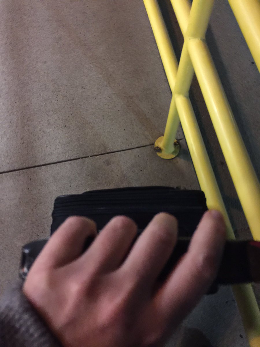 Lifeiskitsch's tweet image. Just had complete panic mid-sentence in a conversation with a stranger— almost ran back on to the train: I thought I left my suitcase. The suitcase in my hand. 🙇‍♀️🤷‍♀️😂 #mollyproblems #BTSM