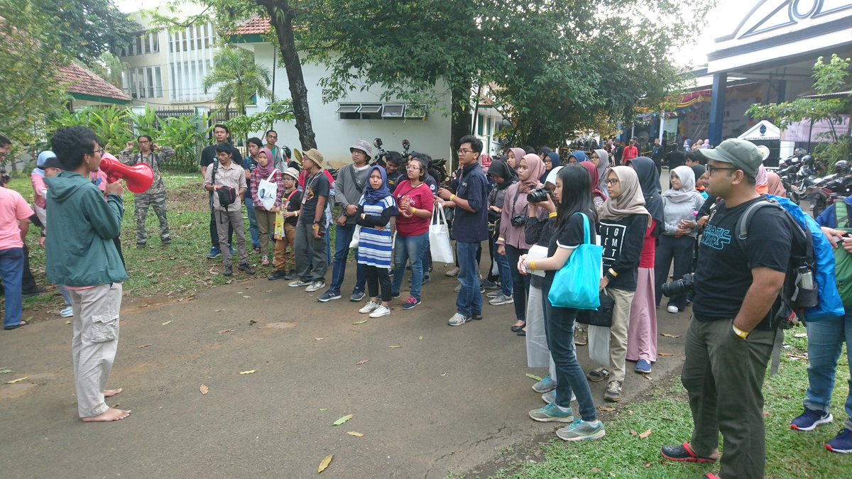 science_BRIN's tweet photo. #SahabatLIPI, pagi ini peserta Butterfly Race 125 Tahun @MZB1894 memulai penjelajahan di area Kebun Raya Bogor. Selama 3 jam mereka akan mengidentifikasi 96 jenis kupu-kupu di area seluas 87 hektare #125thMZB #Jawara https://t.co/NLxFi0BYae