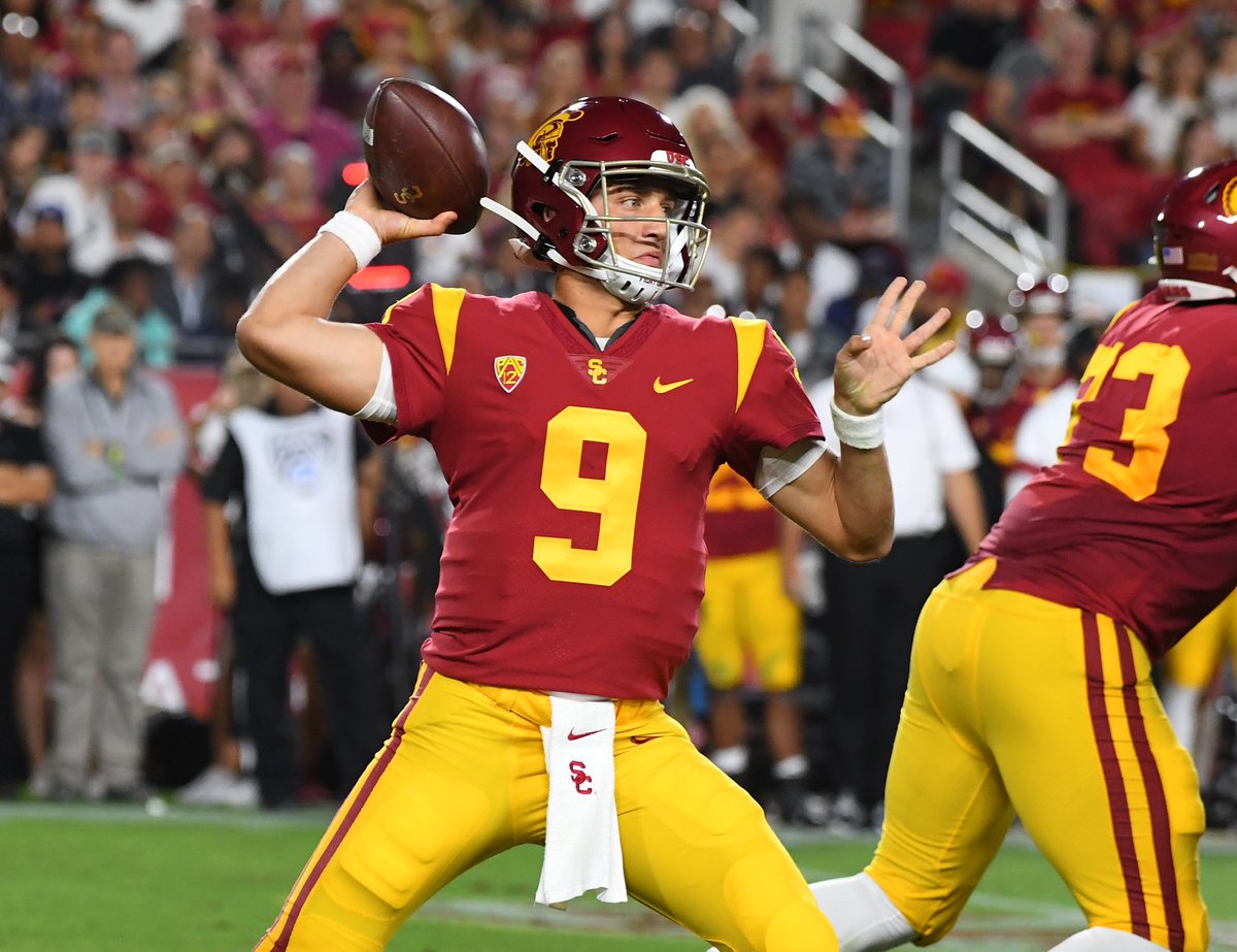 BR_CFB's tweet image. The Kedon Slovis era begins

28-33 passing
389 total yards
3 TD
0 INT

USC dominates No. 23 Stanford 45-20