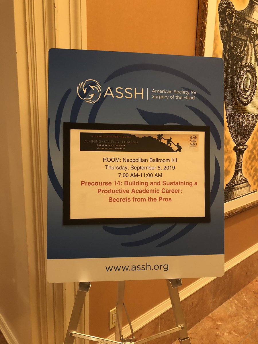 LondonDA's tweet photo. Leaving #ASSH19 feeling re-charged and excited about #hand surgery! It was an honor to provide an update on our grant examining video education in orthopedics. Thank you to @ChrisDyMD, @BgTalkinman, and others for feedback. and thanks to the @HandSociety and AFSH for funding us. https://t.co/Smbhxa9vRD